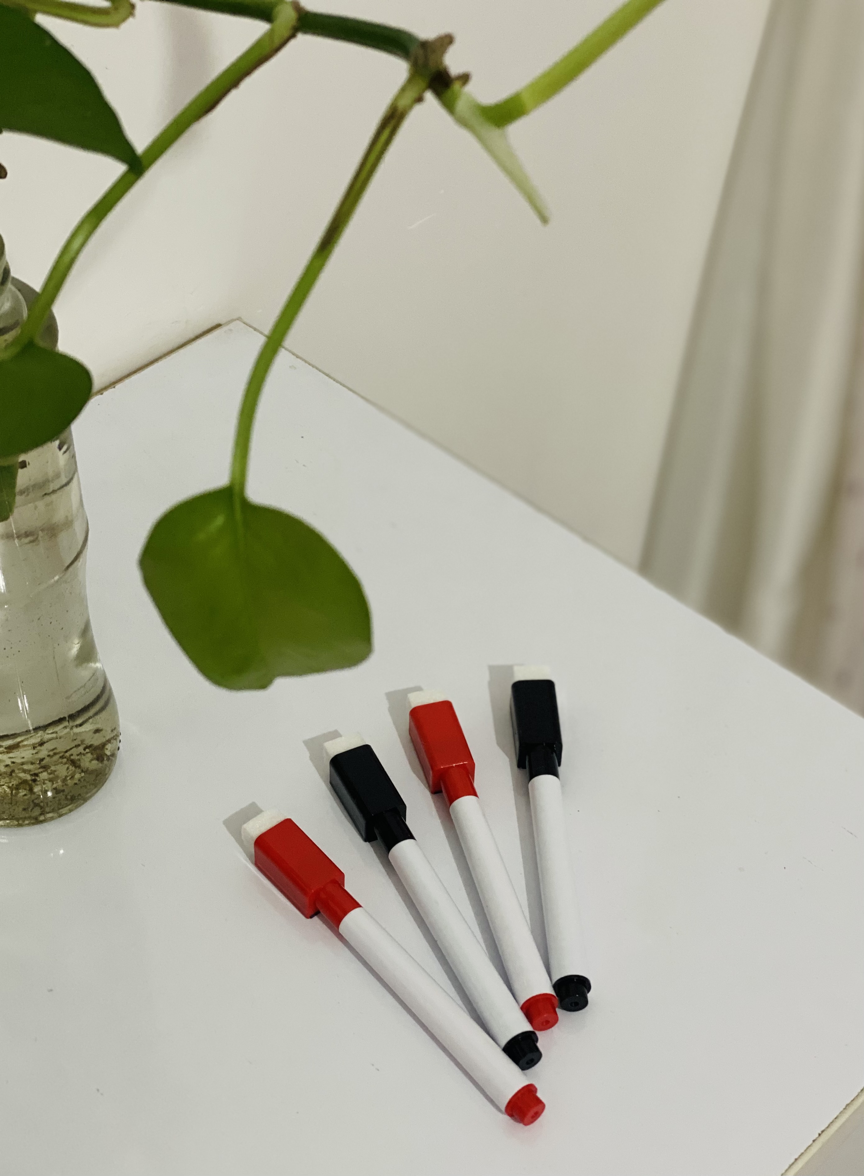 ماژیک مگنتی سر پاکن دار